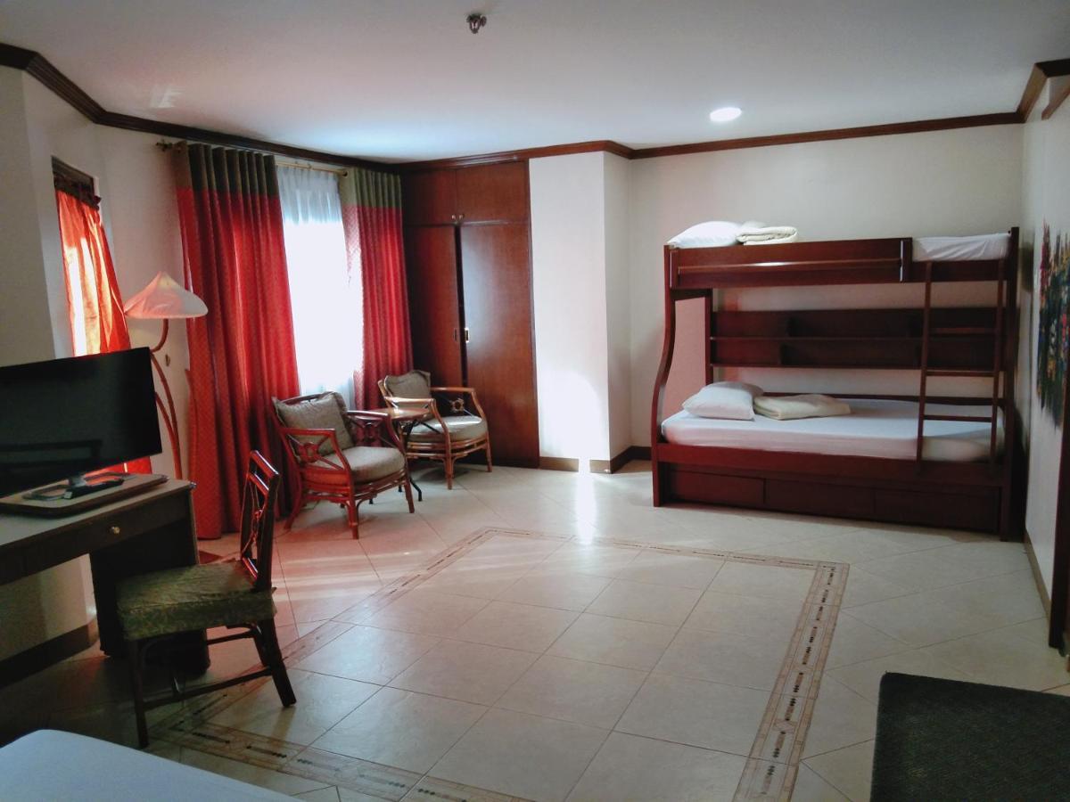 The Golden Pine Hotel Baguio City Zewnętrze zdjęcie